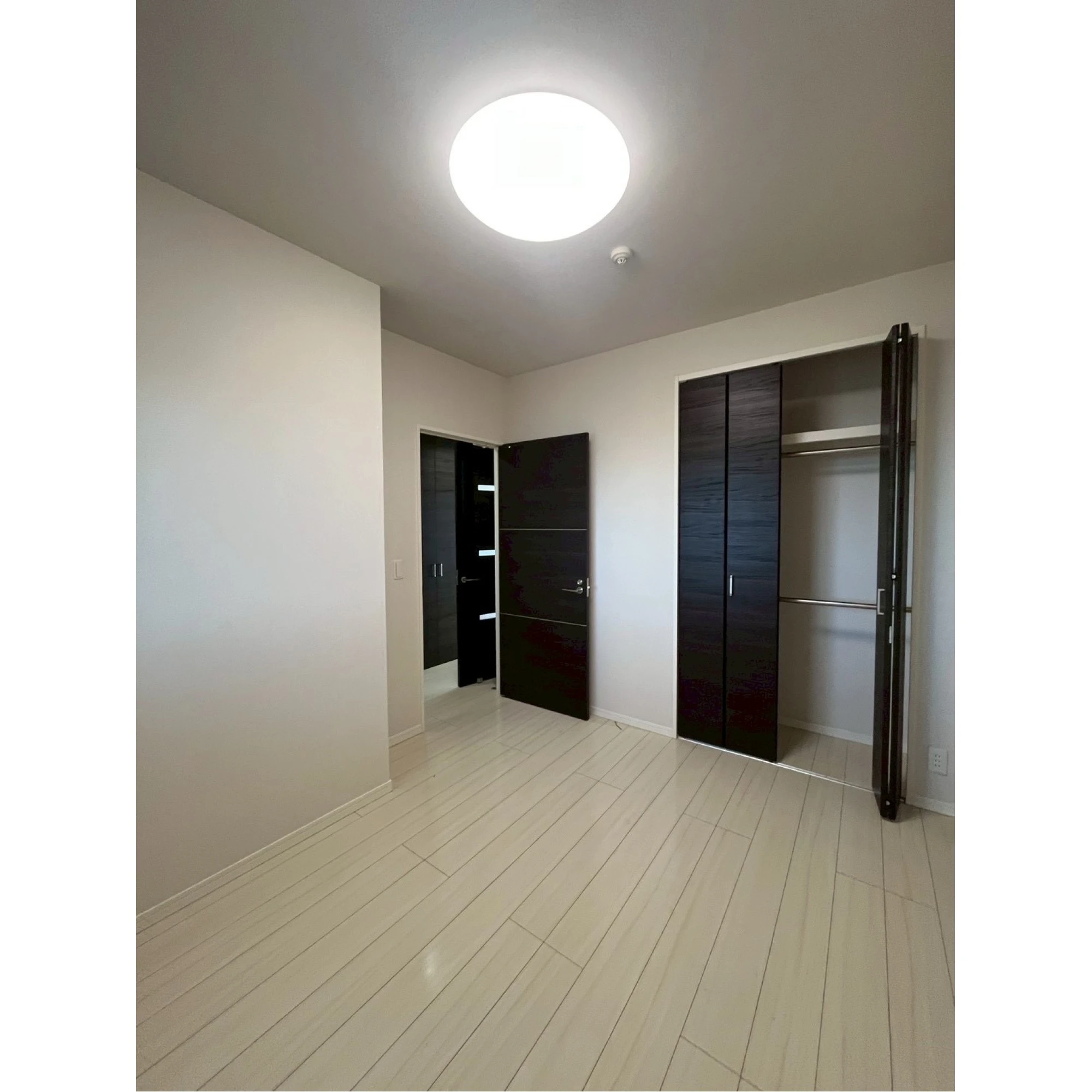 Modern style condo. by Rycom area is coming soon！！！画像