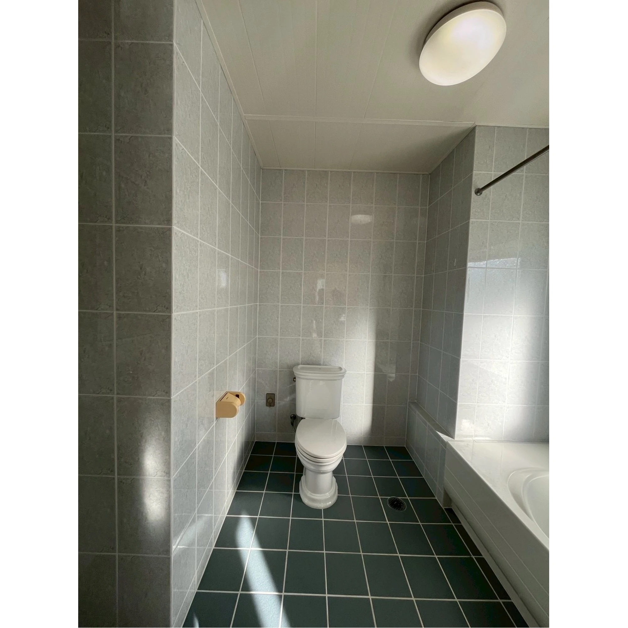 Great location by American Village apt is coming soon！！！画像