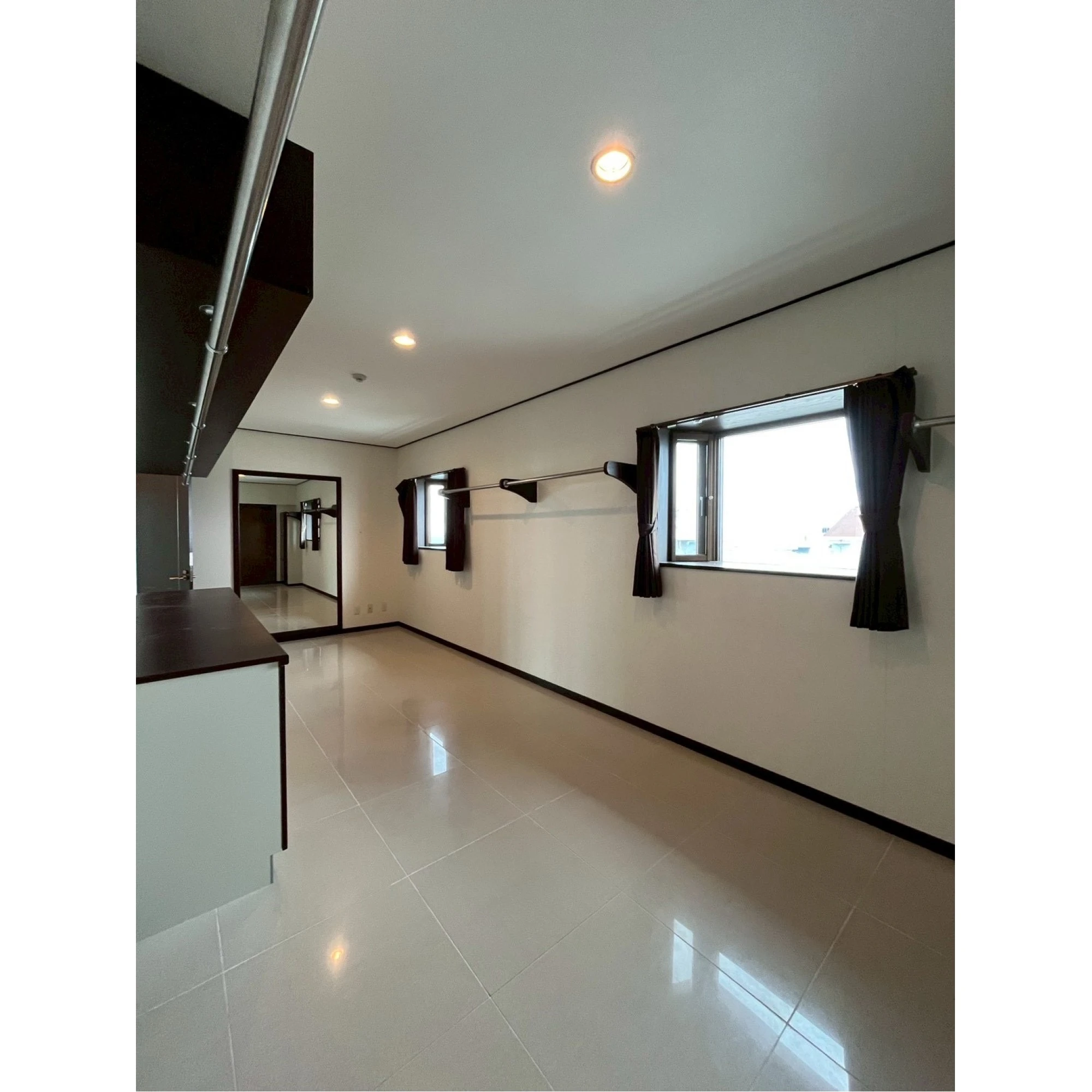 Huge apt. close KAB Gate2!!!画像