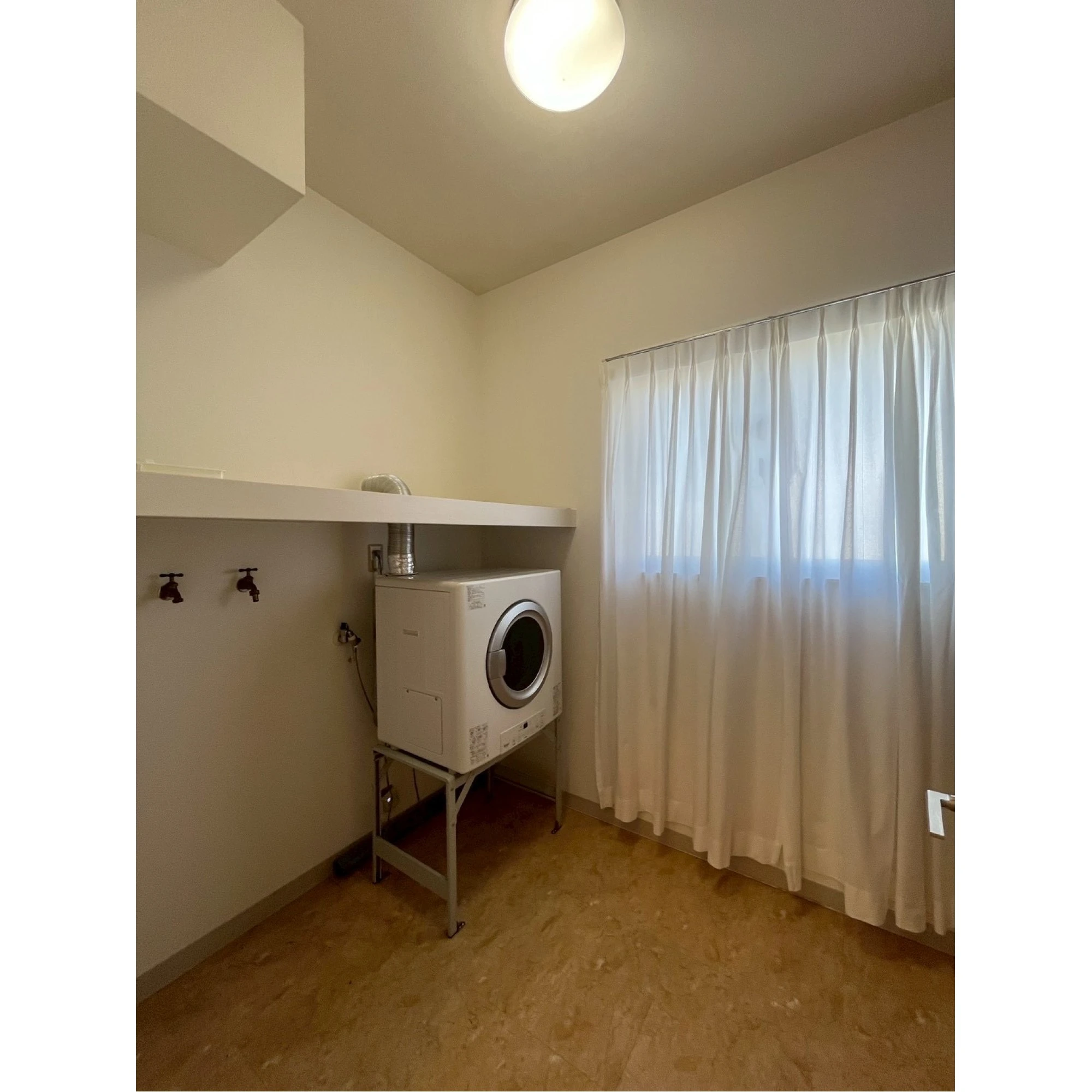 Great location by American Village apt is coming soon！！！画像