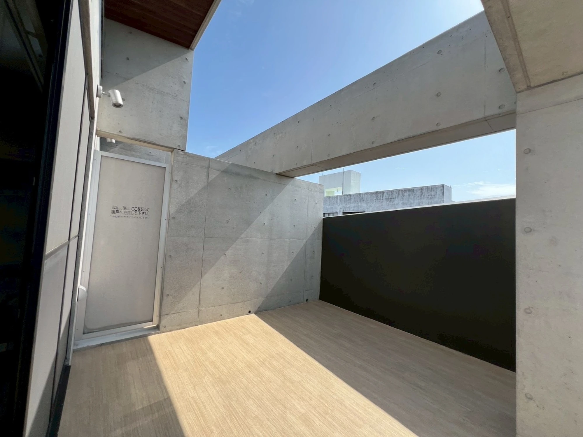 Modern Beautiful Apartment available NOW!!!画像