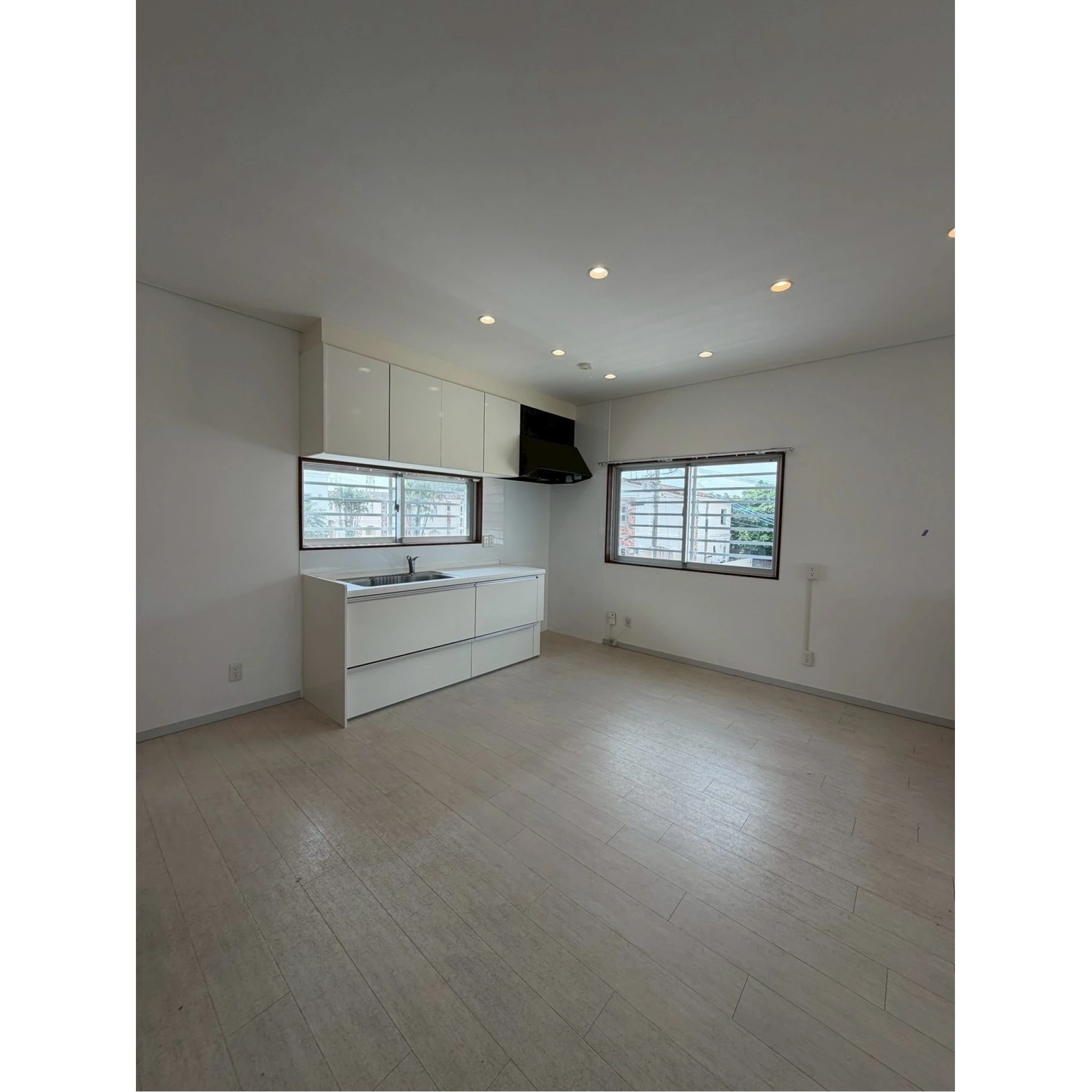 Spacious duplex with garage in Chibana!画像