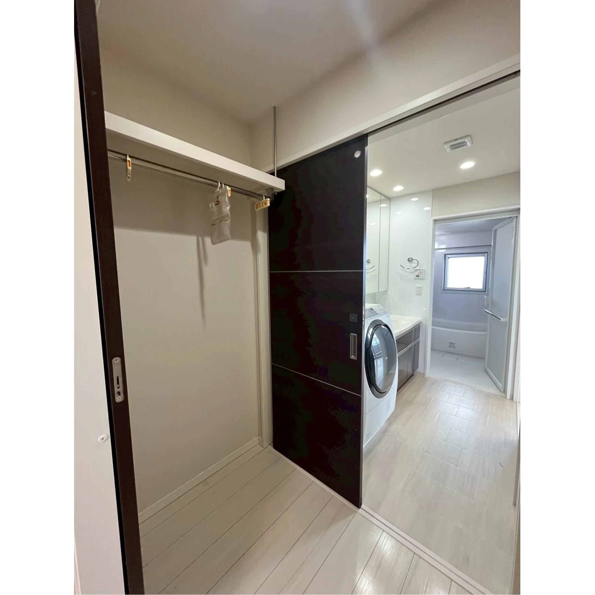 Modern style condo. by Rycom area is coming soon！！！画像