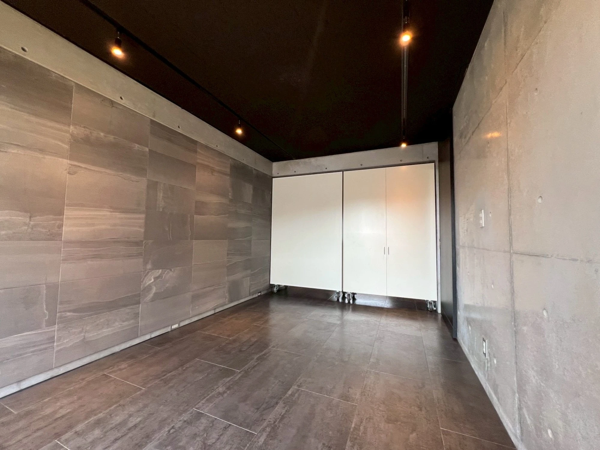 Modern Beautiful Apartment available NOW!!!画像
