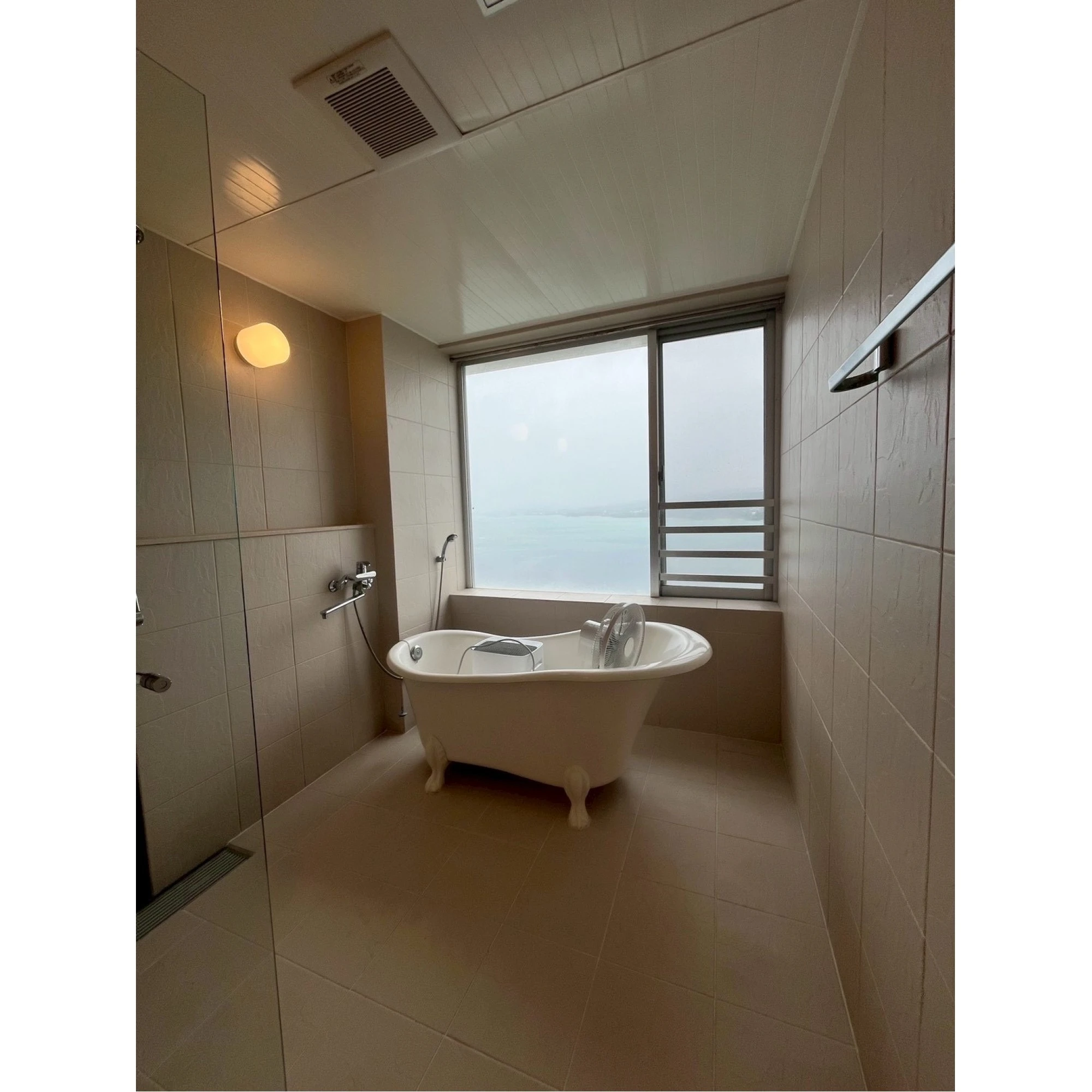 Amazing oceanfront property by Cape Zanpa available NOW!!!画像