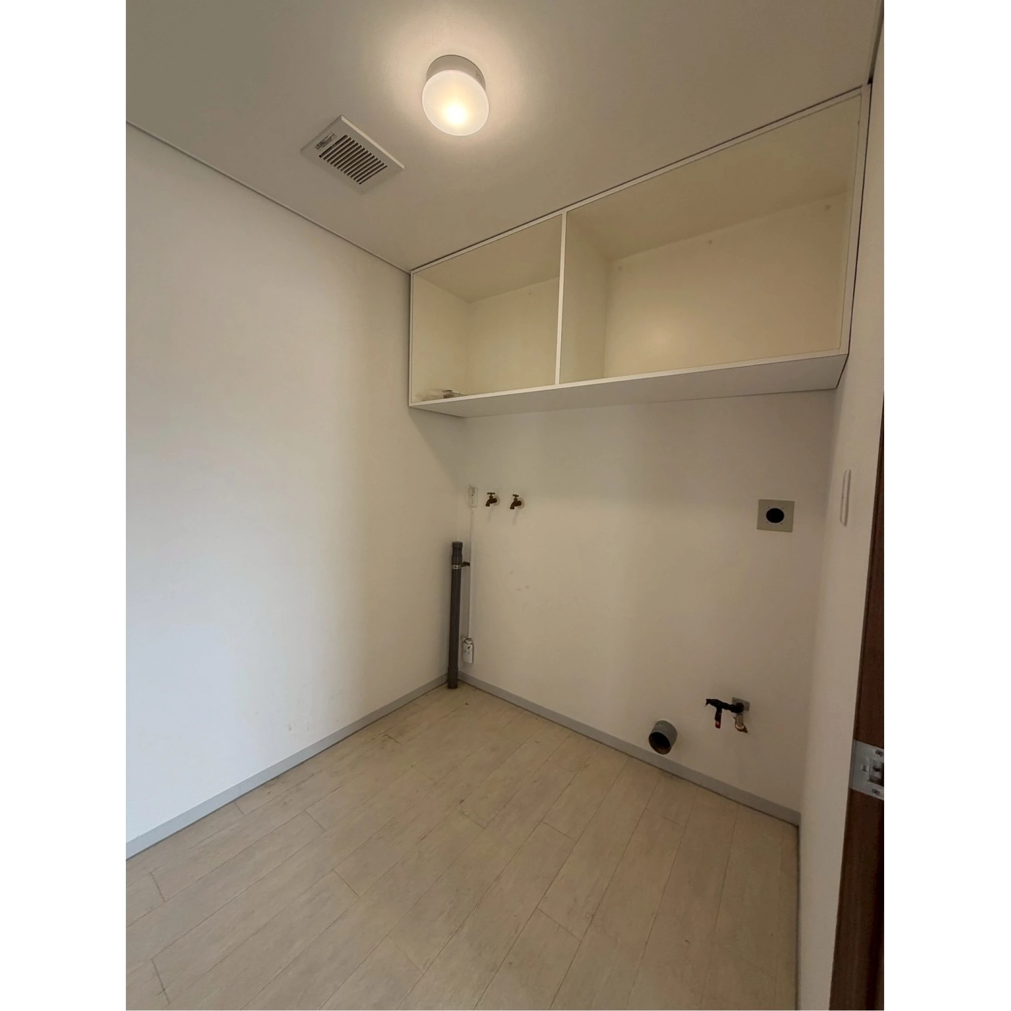 Spacious duplex with garage in Chibana!画像