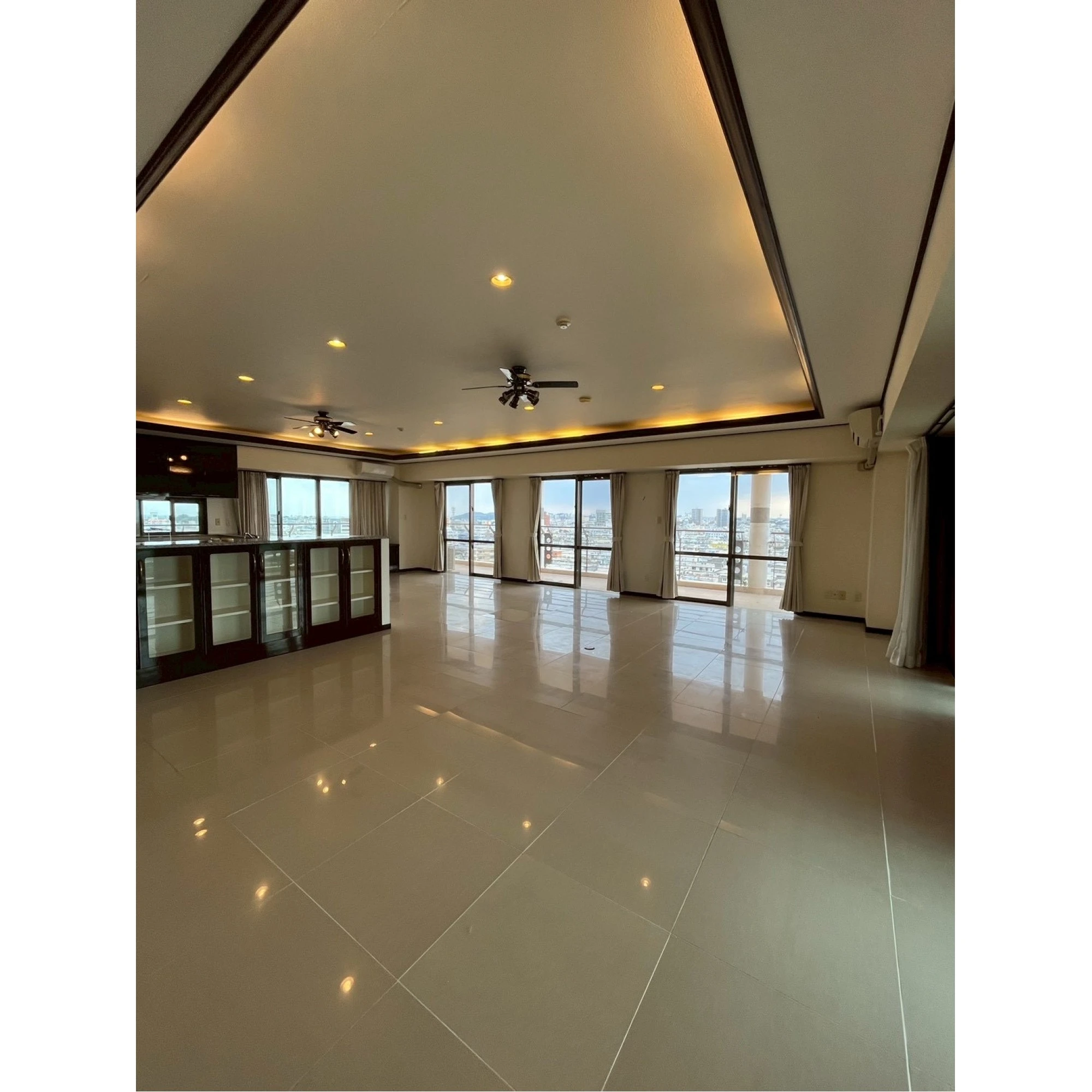 Huge apt. close KAB Gate2!!!画像