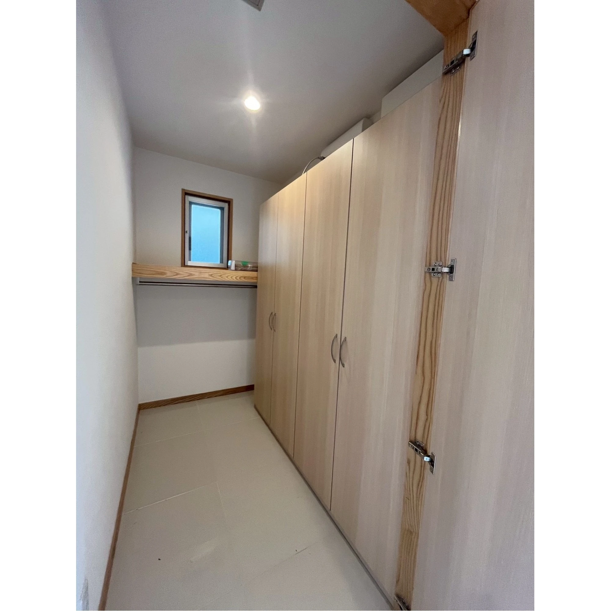Big 3 berooms single house with carport is available now!!!画像