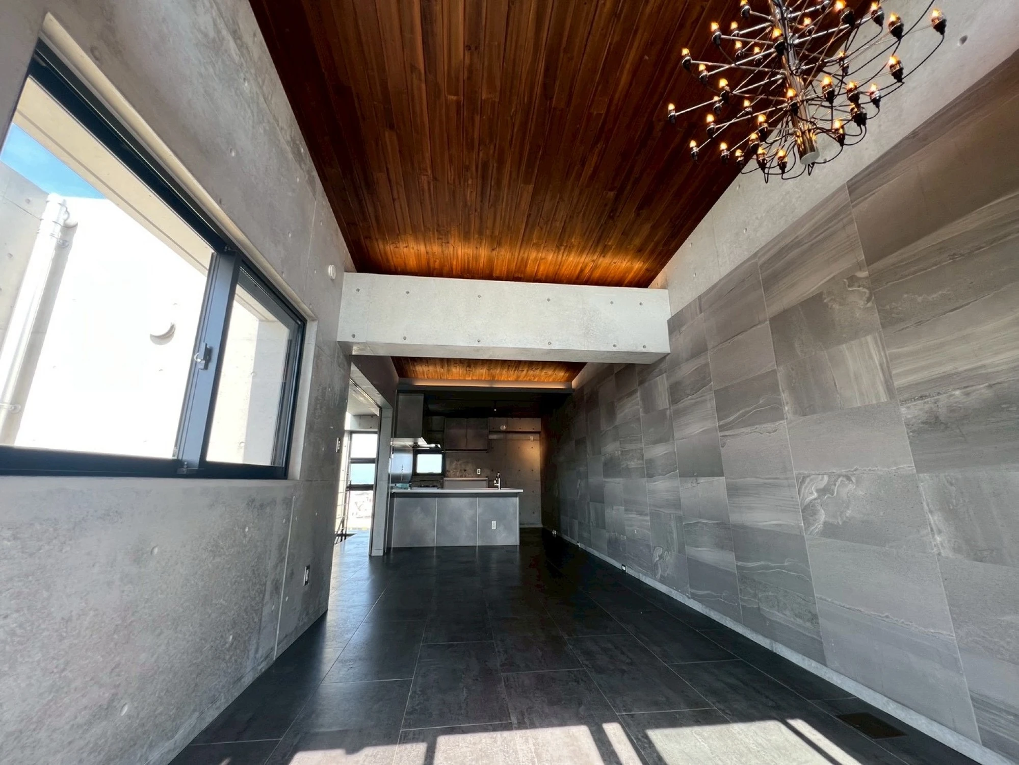 Modern Beautiful Apartment available NOW!!!画像