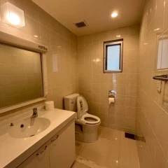 Big 3 berooms single house with carport is available now!!!画像サムネイル
