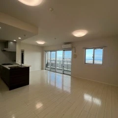 Modern style condo. by Rycom area is coming soon！！！画像サムネイル