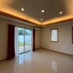 Big 3 berooms single house with carport is available now!!!画像サムネイル