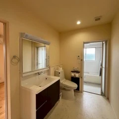 5 bedrooms single house in Yomitan available NOW!!! 画像サムネイル